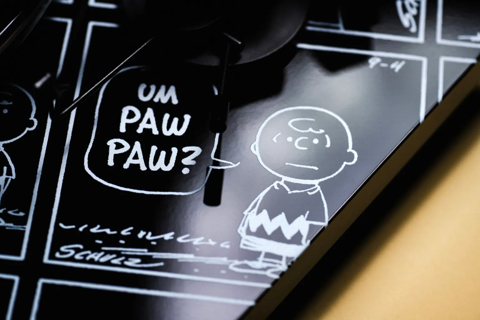 Peanuts Turntable - Pro-Ject