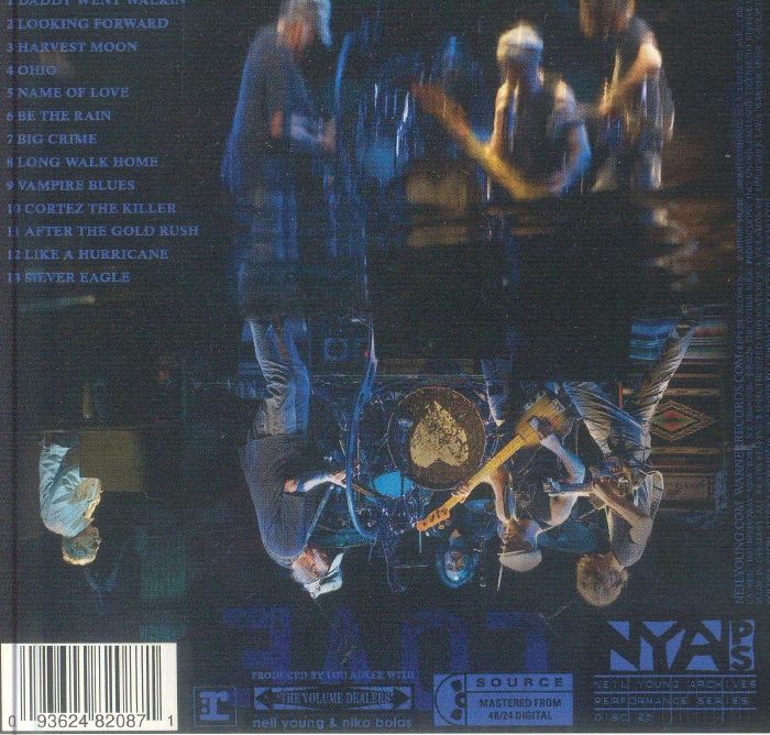 As Time Explodes - Neil Young / the Chrome Hearts (CD)