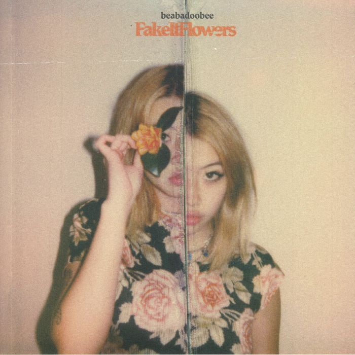 Fake It Flowers (Poster Hediyeli) - Beabadoobee
