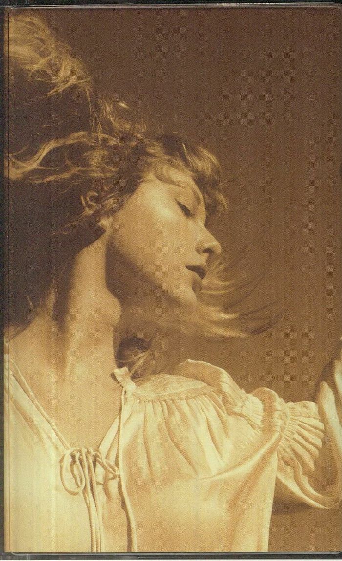Fearless (Taylor's Version) - Taylor Swift (Kaset)